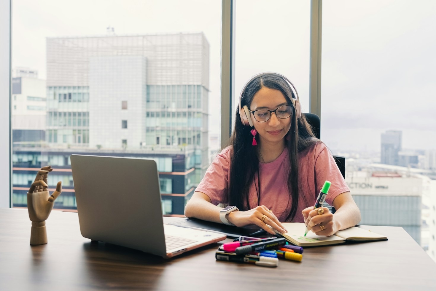 Small Daily Habits That Spark Boundless Creativity